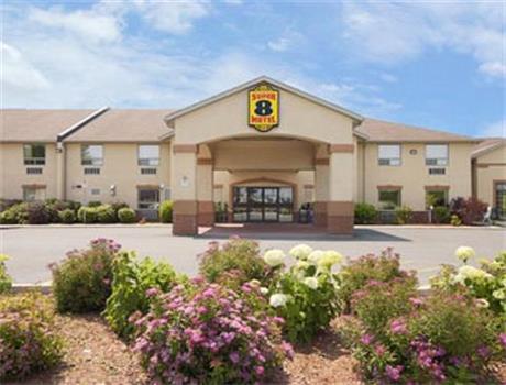 Super 8 Cornwall, ON