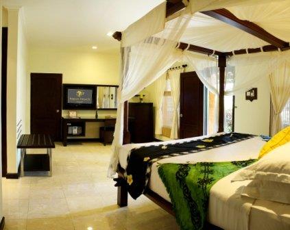 Legian Beach Hotel