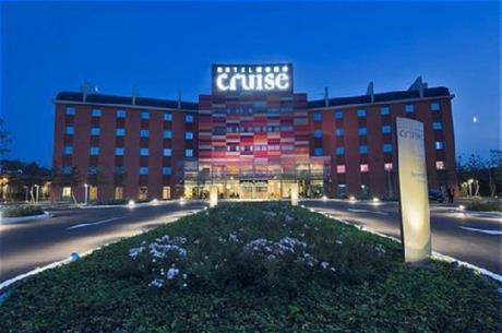 Cruise Hotel