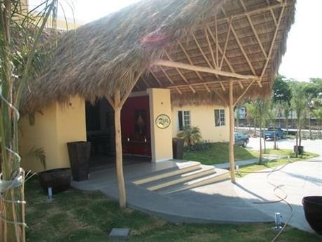 Zar Colima Hotel