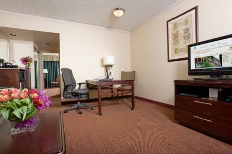 Embassy Suites Dallas Love Field