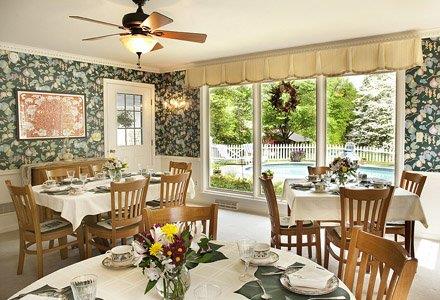 Wooden Duck Inn