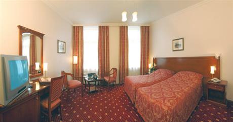 Minotel Seven Days