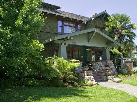 Blackbird Inn, A Four Sisters