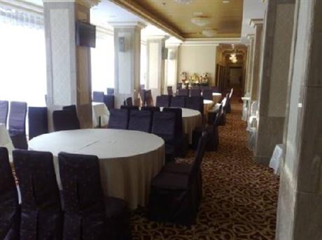 Yizheng Holiday Hotel