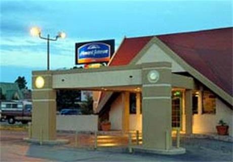 Howard Johnson Inn - Denver