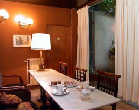 Hotel de l Universite