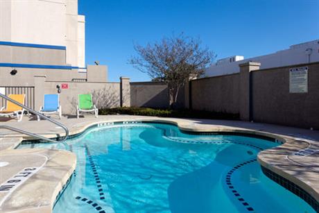 Holiday Inn Express Hotel & Suites AUSTIN AIRPORT