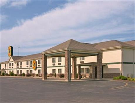 Super 8 Motel - Defiance