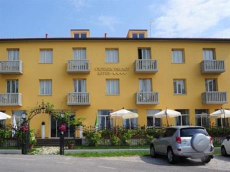 Viktoria Palace Hotel