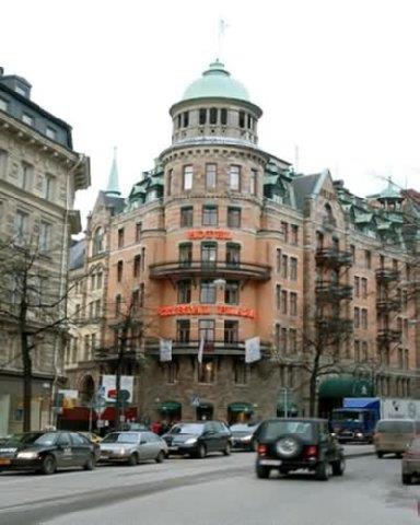 Crystal Plaza Hotel