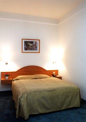 Golden Park Hotel