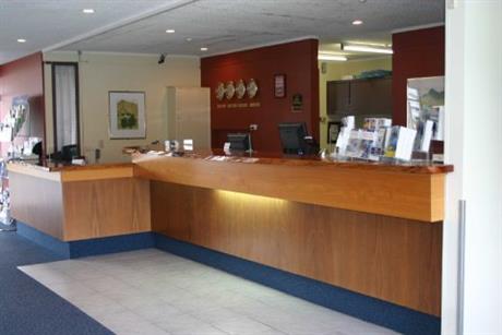 Country Comfort Airport Gateway Hotel