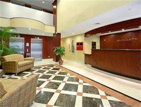 Wingate by Wyndham Manhattan Midtown