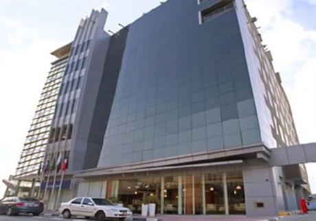 Golden Tulip Suites Dubai
