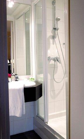 Hotel Longchamp Elysees