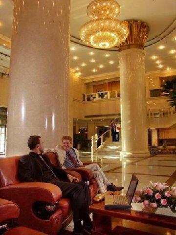 Redbuds Plaza Hotel
