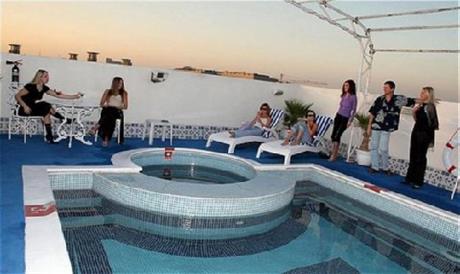 RAMEE GUESTLINE HOTEL