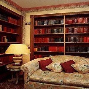 Henley House Hotel