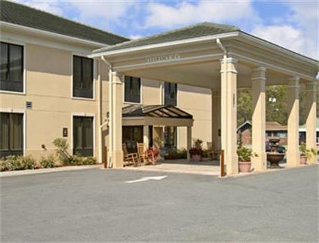 Baymont Inn & Suites Savannah/Garden City