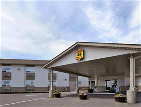 Super 8 Kenora
