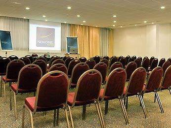 Novotel Chateau de Maffliers
