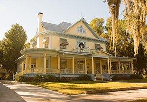 The Stanford Inn