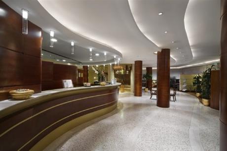 Una Hotel Cusani