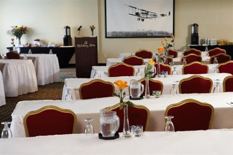 Holiday Inn MONTREAL-LONGUEUIL
