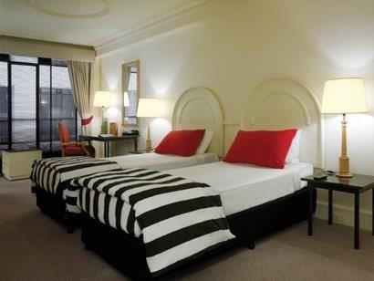 Vibe Hotel Savoy Melbourne