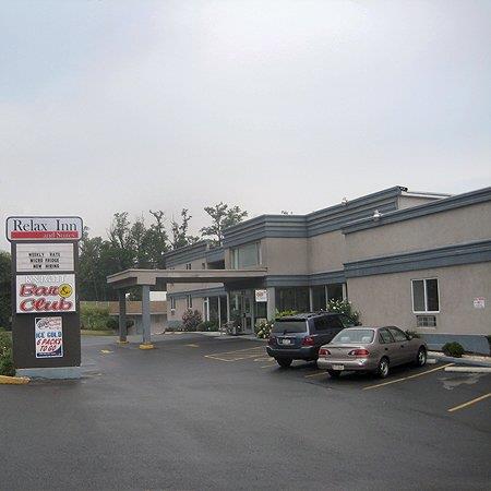 Relax Inn and Suites Bedford