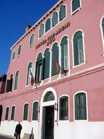 Tre Archi