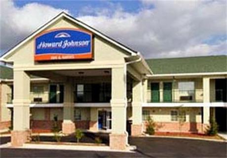 Howard Johnson Inn and Suites Jonesboro