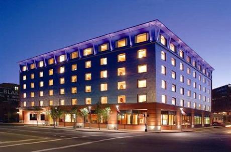 HILTON GARDEN INN PORTLAND DW