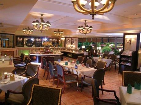 Kande Club Hotel