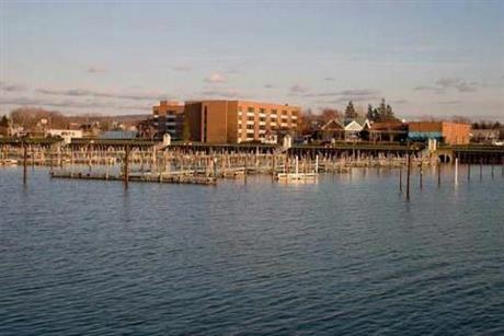 Clarion Hotel Marina & Conference Center