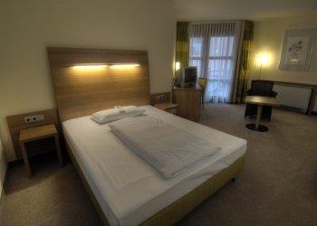 Parkhotel Theresienhoehe