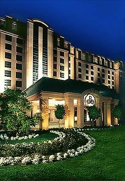 Renaissance Los Angeles Airport Hotel