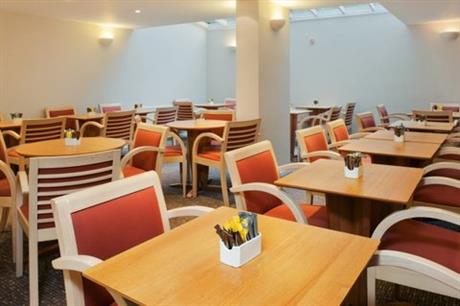 Holiday Inn Express LONDON-VICTORIA