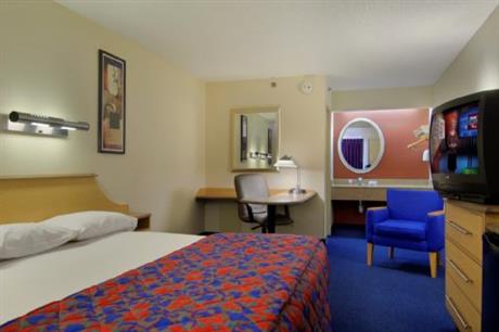 Red Roof Inn Detroit Troy