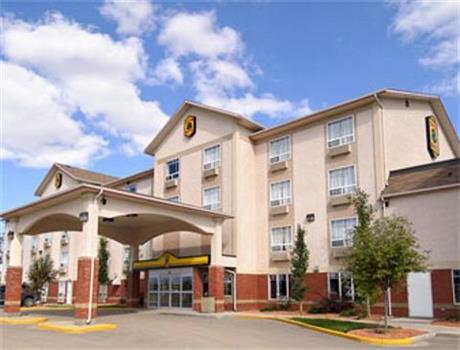 Super 8 Motel - High Level, AB
