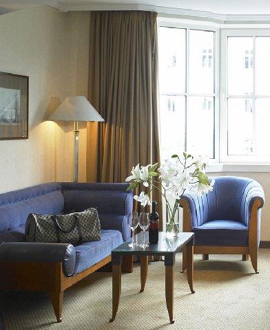 Hilton Vienna Plaza Hotel