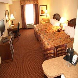 Pomeroy Inn & Suites Grimshaw