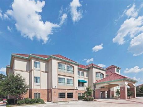 La Quinta Inn and Suites Houston Clay Road