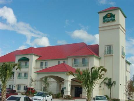 La Quinta Inn & Suites Houston Hobby Airport