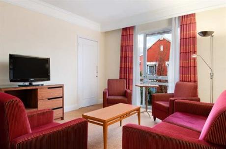 HILTON BIRMINGHAM BROMSGROVE