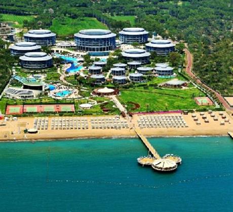Calista Luxury Resort