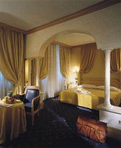 Leon Doro-A Boscolo First Cl. Hotel Btw