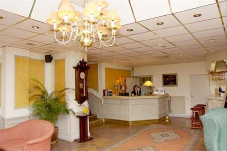 Metropole Hotel