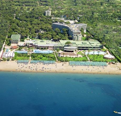 Maritim Pine Beach Resort